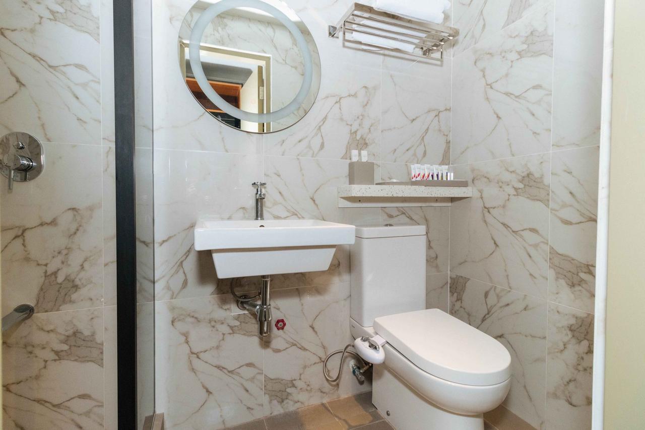 Reddoorz Premium Near Ust Hospital Hotel Manilla Buitenkant foto